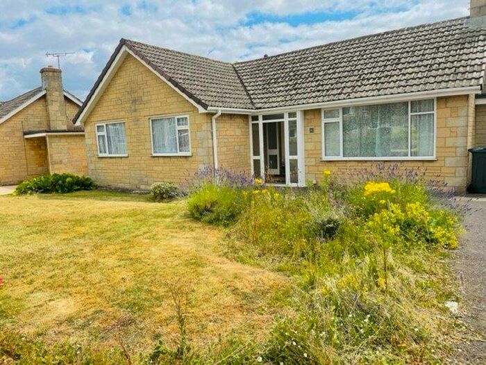 3 Bedroom Bungalow To Rent In Sheppard Way, Minchinhampton, Stroud, GL6