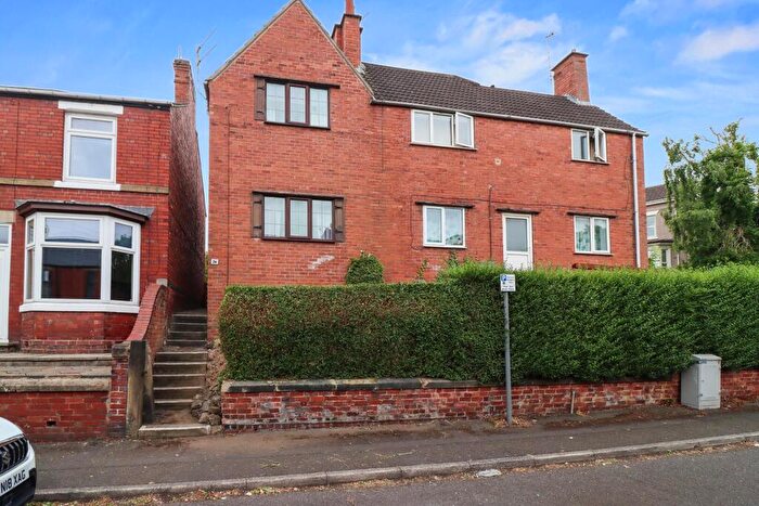 2 Bedroom Semi-Detached House For Sale In New Queen Street, Chesterfield, S41