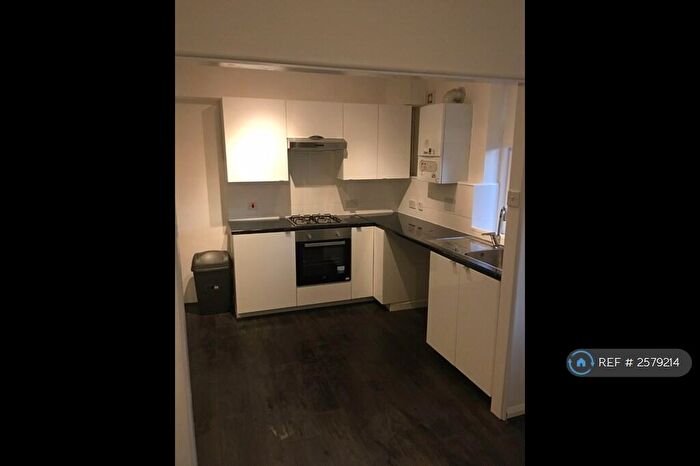 3 Bedroom Flat To Rent In Worthington Street, Dover, CT17