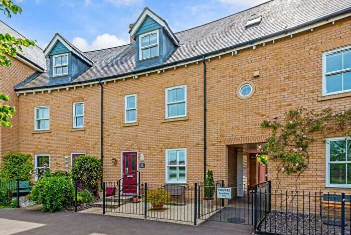 3 Bedroom Town House For Sale In Romey, SO51
