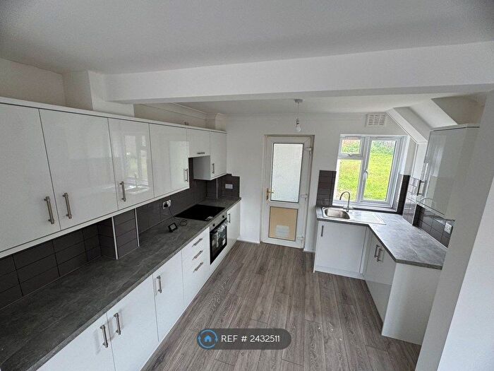 3 Bedroom Semi-Detached House To Rent In St. Laurence Close, Bapchild, Sittingbourne, ME9