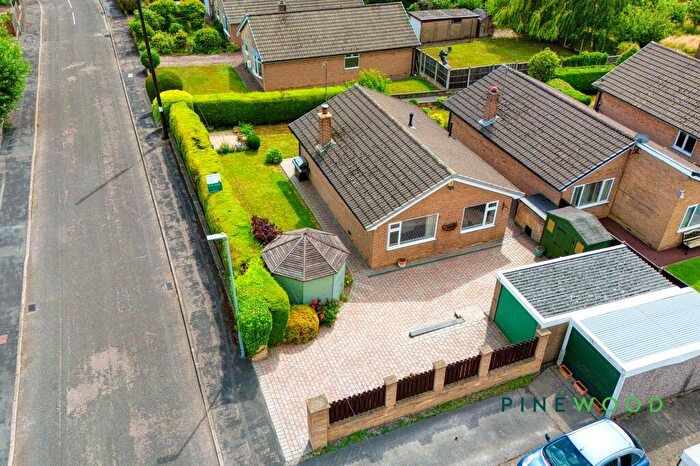 2 Bedroom Detached Bungalow For Sale In Hucklow Avenue, Inkersall, S43