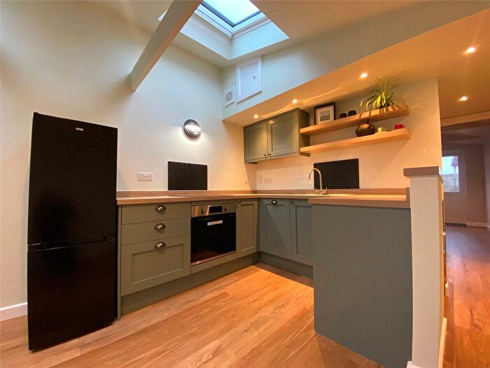 1 Bedroom Bungalow To Rent In Bath Road, Longwell Green, Bristol, Gloucestershire, BS30