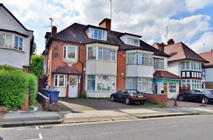 1 Bedroom Flat To Rent In West Heath Drive, Golders Green, NW11