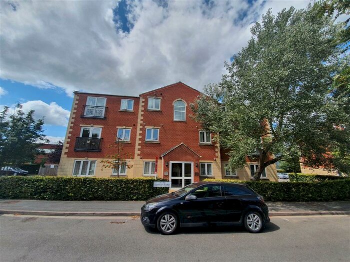 2 Bedroom Flat To Rent In Grants Yard, Burton-On-Trent, DE14