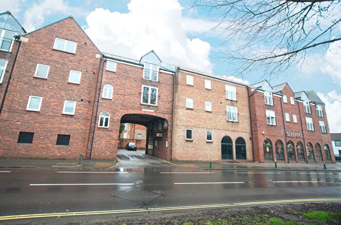 3 Bedroom Flat To Rent In Manor Road, Beverley, HU17