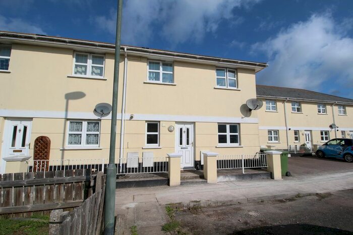 2 Bedroom Flat To Rent In St Pauls Court, St Edmunds Road, Torquay, TQ1