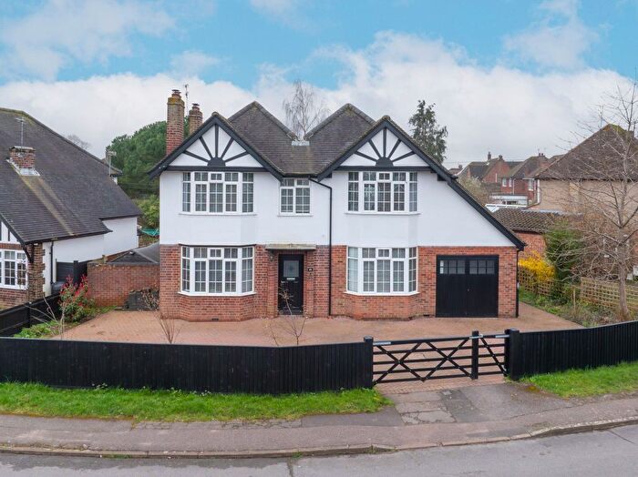 4 Bedroom Detached House For Sale In South Avenue, Abingdon, OX14