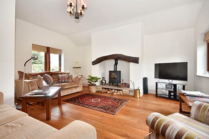 2 Bedroom Cottage For Sale In Turner Fold, Read, Lancashire, BB12