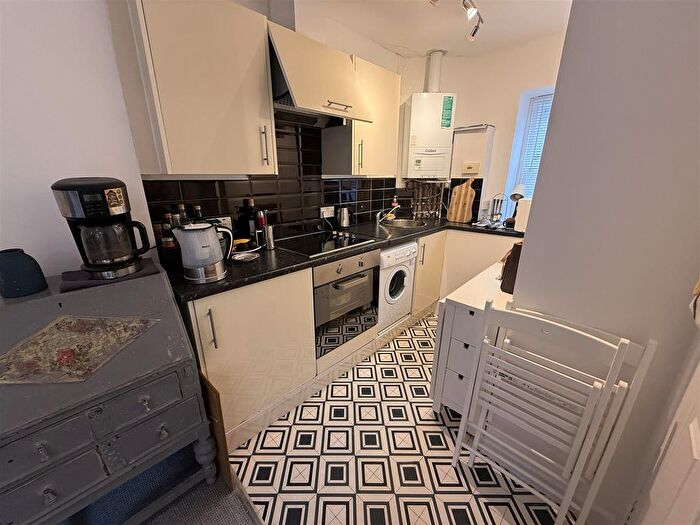 1 Bedroom Flat To Rent In , John Street, City Centre, BS1