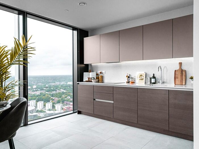 3 Bedroom Apartment To Rent In The Mercian, Broad Street, B15