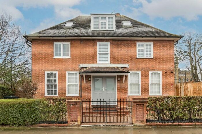 2 Bedroom Flat To Rent In Westcott Crescent, London, W7