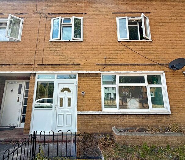 4 Bedroom Terraced House To Rent In Shandy Street, London, E1