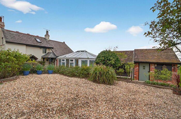 4 Bedroom Cottage For Sale In Bromsberrow, HR8