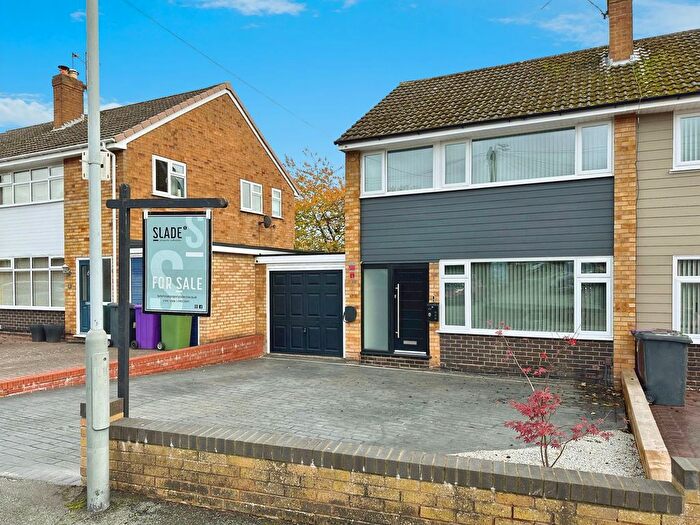 3 Bedroom Semi Detached House For Sale In Harwin Close, Wolverhampton, WV6