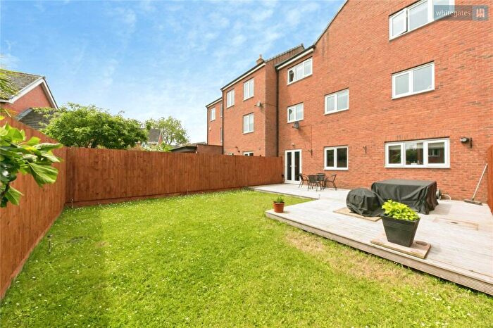 5 Bedroom Town House For Sale In Gibson Close, Nantwich, Cheshire, CW5