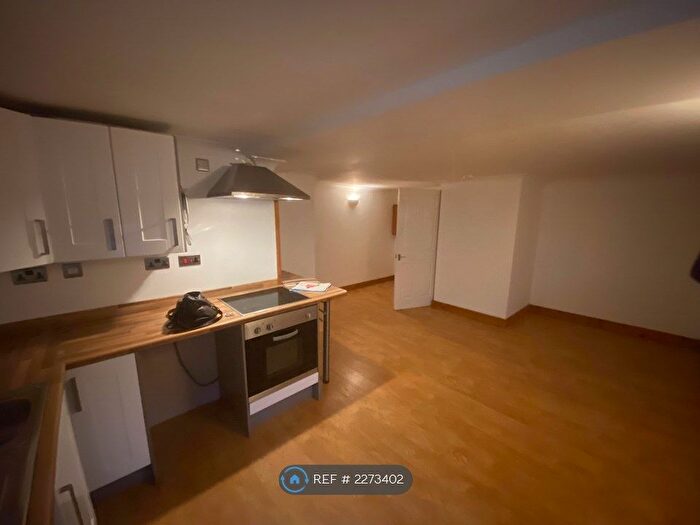 1 Bedroom Flat To Rent In Fore Street, Hayle, TR27