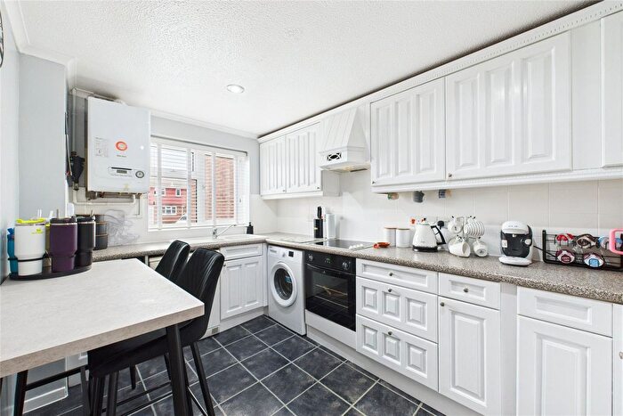 3 Bedroom Terraced House For Sale In Romsey Close, Blackwater, Camberley, Hampshire, GU17