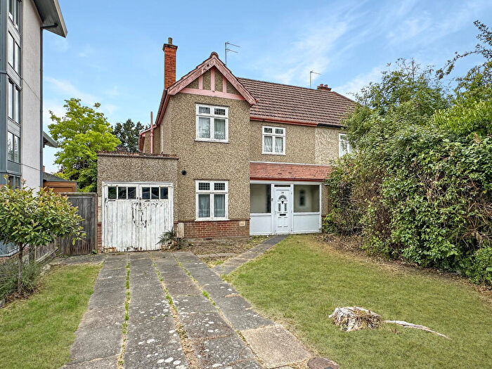 3 Bedroom Semi Detached House For Sale In Glebe Road, Cambridge, CB1