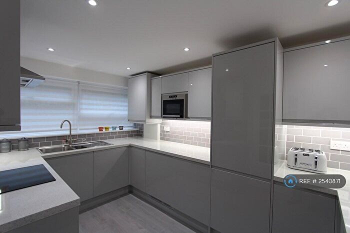 2 Bedroom Flat To Rent In Byron Hill Road, Harrow, HA2