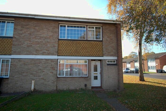 4 Bedroom Semi-Detached House To Rent In Elmbank Avenue, Englefield Green, Egham, Surrey TW20