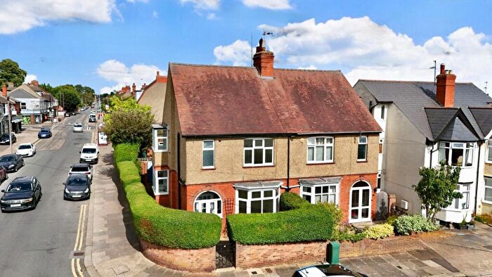 3 Bedroom Semi-Detached House For Sale In Lime Avenue, Abington, Northampton, NN3