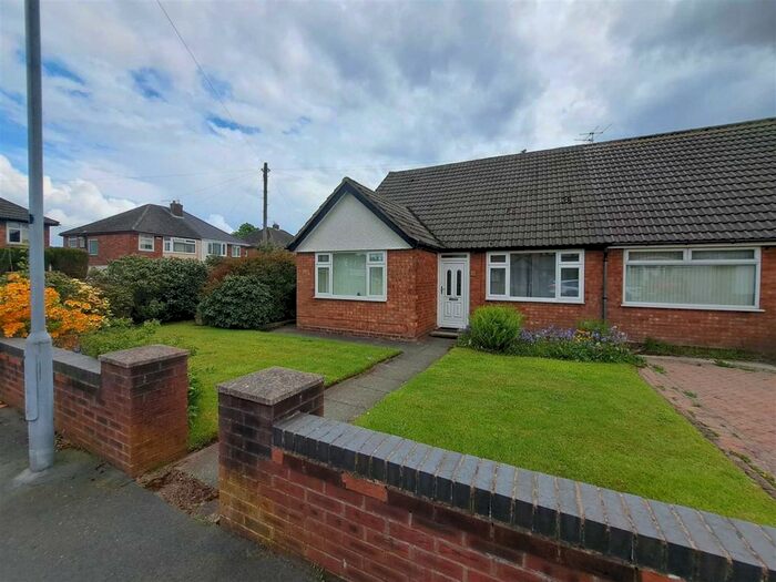 2 Bedroom Semi-Detached Bungalow To Rent In Oak Tree Road, Eccleston, WA10