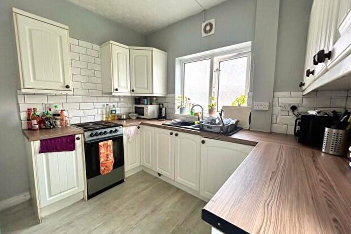 5 Bedroom Terraced House To Rent In Lisvane Street Cadiff, CF24