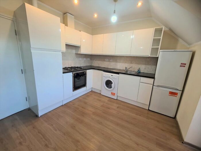 2 Bedroom Flat To Rent In Lewisham High Street, Lewisham, SE13