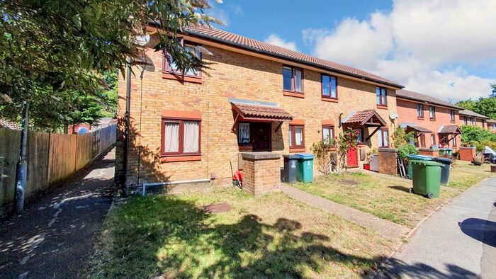 3 Bedroom End Of Terrace House To Rent In St. Pauls Way, Watford, WD24