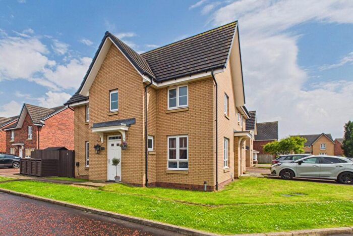 3 Bedroom Semi-Detached House For Sale In Poppy Gardens, Cambuslang, G72