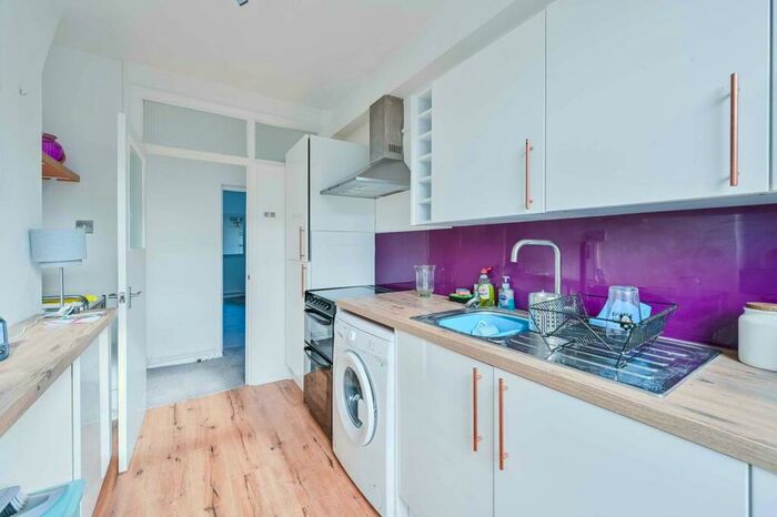 1 Bedroom Flat To Rent In Caledonian Road, Caledonian Road, London, N7