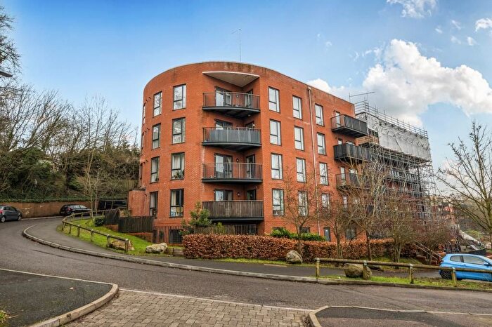2 Bedroom Flat For Sale In High Wycombe, Buckinghamshire, HP13