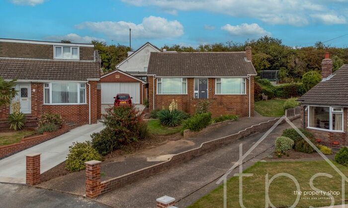 2 Bedroom Detached Bungalow To Rent In Meadow Court, South Elmsall, Pontefract, West Yorkshire, WF9