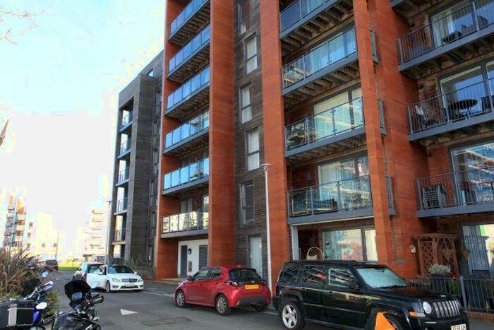 2 Bedroom Apartment To Rent In The Moorings, Newfoundland Way, Portishead, BS20