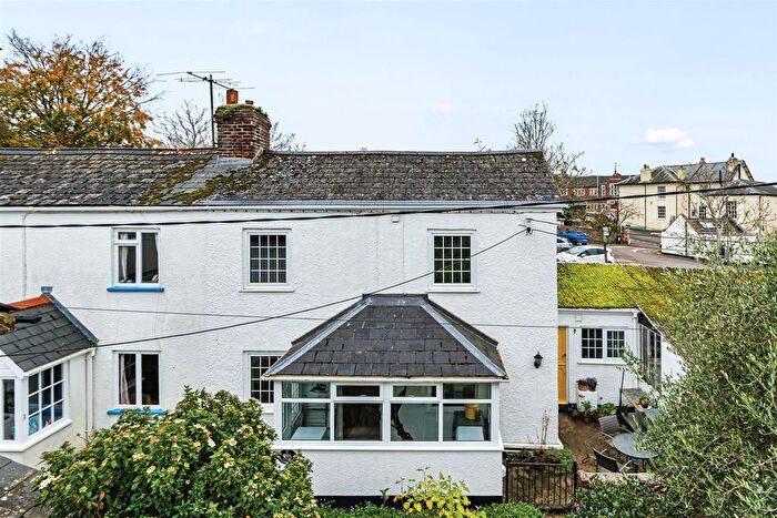 2 Bedroom Property For Sale In Bulls Court, Colyton, EX24