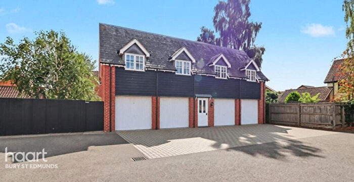 2 Bedroom Coach House For Sale In Blacksmiths Way, Elmswell, Bury St Edmunds, IP30
