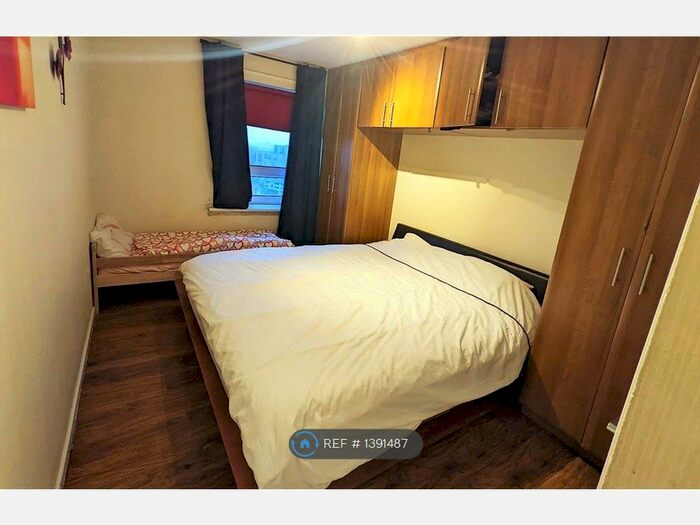 2 Bedroom Flat To Rent In St. Mungo Place, Glasgow, G4