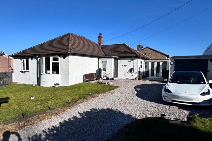 3 Bedroom Detached Bungalow For Sale In Burrfields Road, Chapel-En-Le-Frith, High Peak, SK23