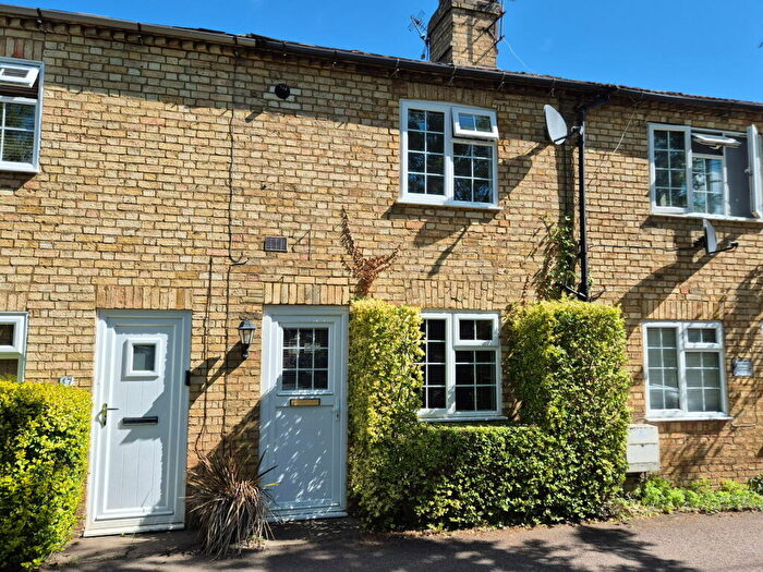 3 Bedroom Terraced House For Sale In Hoo Road, Meppershall, SG17