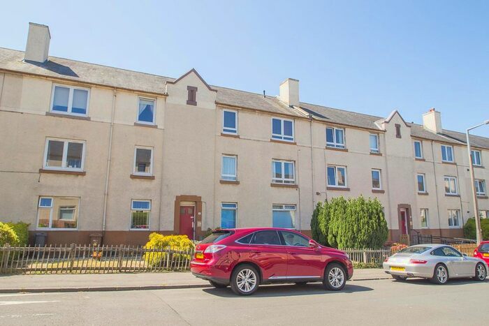 2 Bedroom Flat To Rent In Moat Drive, Slateford, Edinburgh, EH14