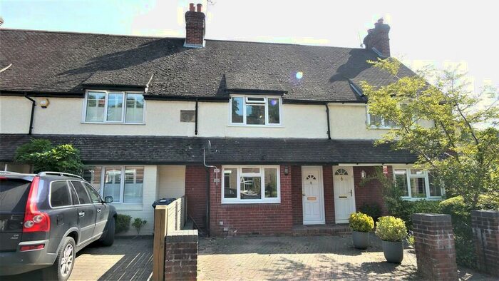 3 Bedroom Terraced House To Rent In Lion Lane, Haslemere, GU27