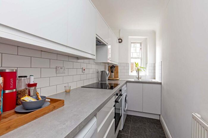 2 Bedroom Apartment To Rent In Anson Road, Tufnell Park, N7