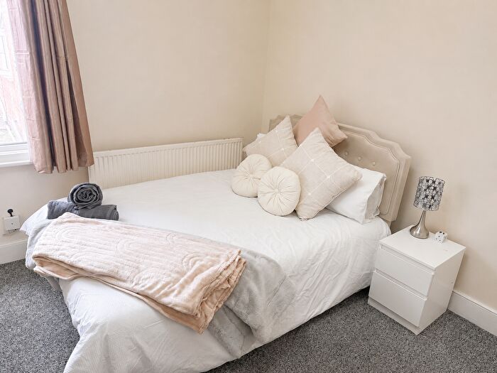 Property To Rent In Brook Road, Thornton Heath, CR7