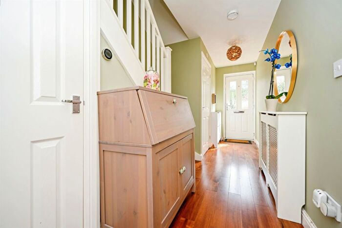 3 Bedroom Detached House For Sale In Hunters Ride, Stafford, ST17