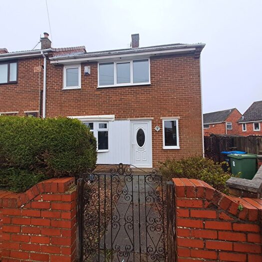 2 Bedroom Semi-Detached House To Rent In Rosedale Crescent, Shildon, DL4