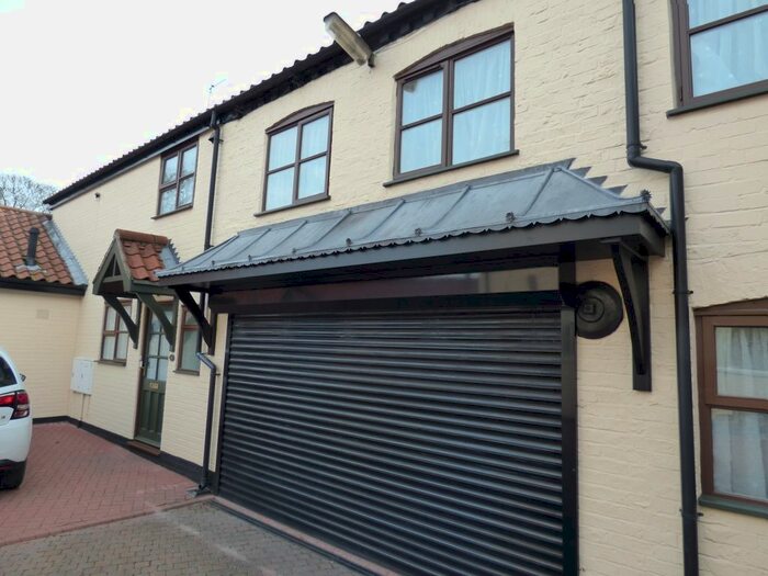 2 Bedroom Semi-Detached House To Rent In Ramsgate, Louth, LN11