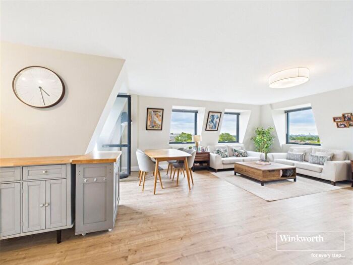 2 Bedroom Apartment For Sale In Buckingham House East, Buckingham Parade, The Broadway, Stanmore, HA7