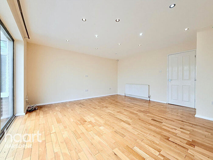 3 Bedroom Link Detached House To Rent In St Peters Road, Harborne, B17