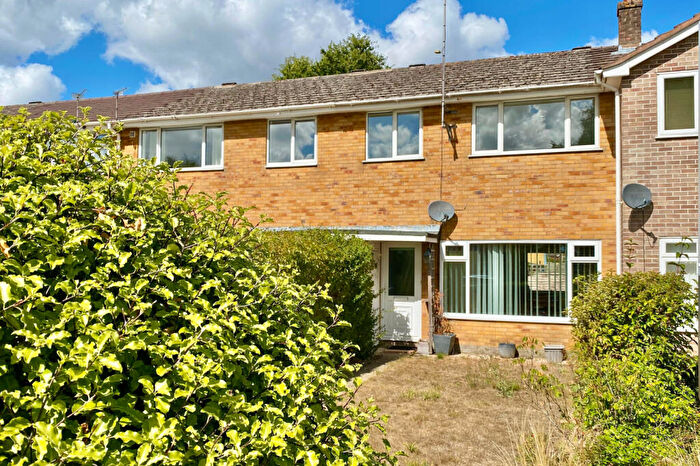3 Bedroom Terraced House For Sale In Forestside Gardens, Ringwood, BH24